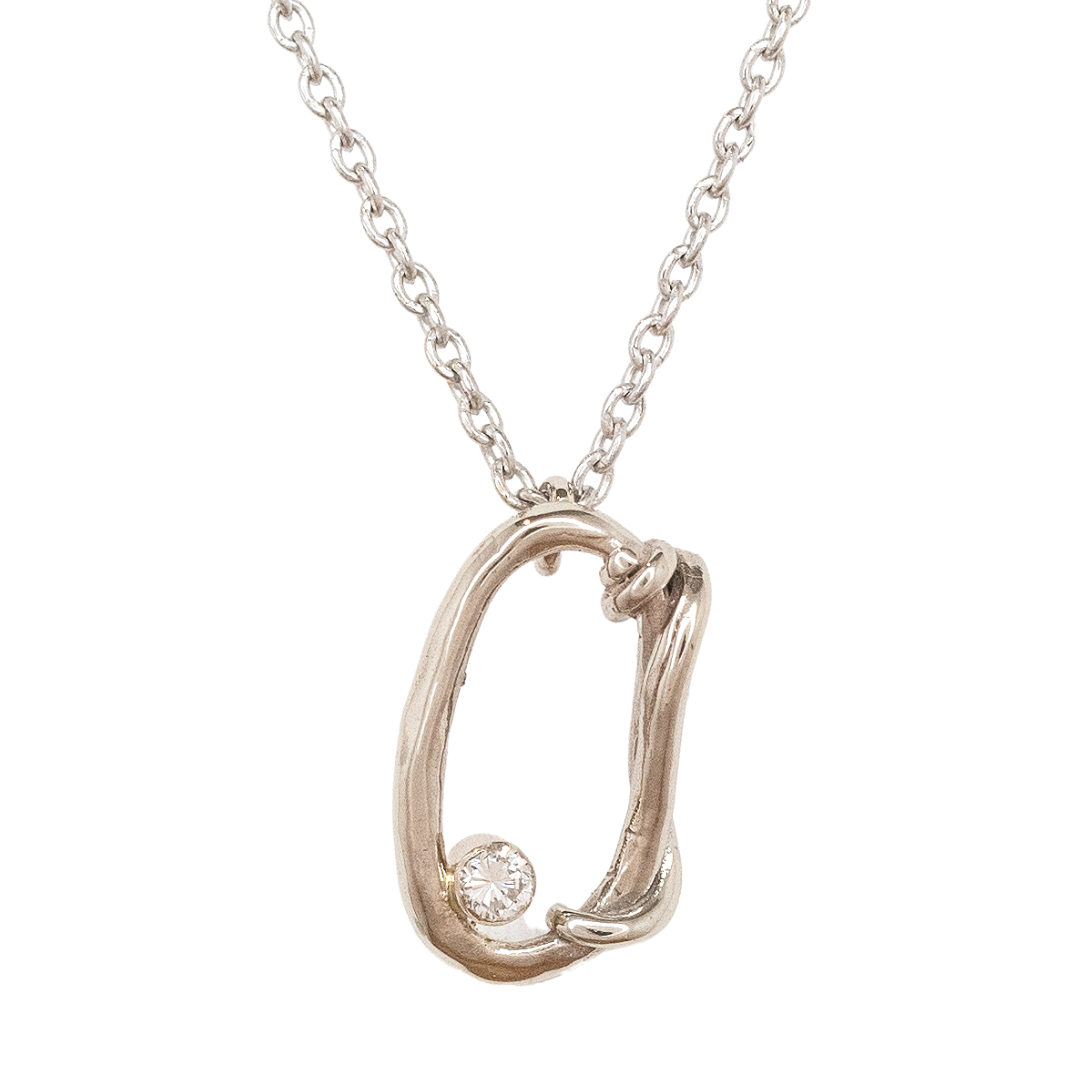 Vertical Oval Link with Diamond Necklace (White Gold)
