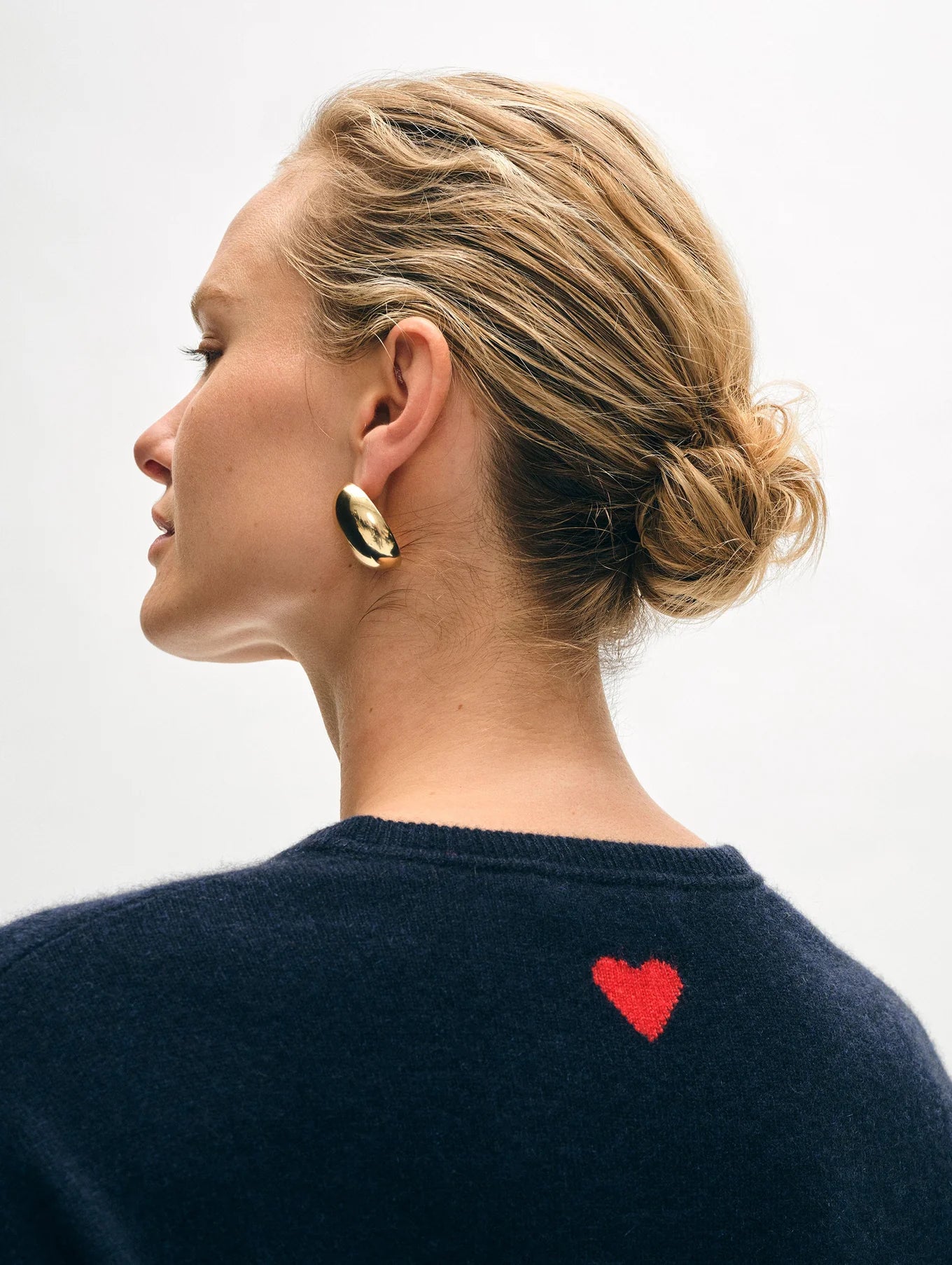 Cashmere Mini Heart Sweatshirt (Deep Navy)