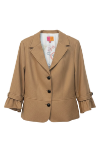 Wrabyn Vilagallo Volante Magna beige blazer with three-button closure and romantic ruffle sleeve detailing.